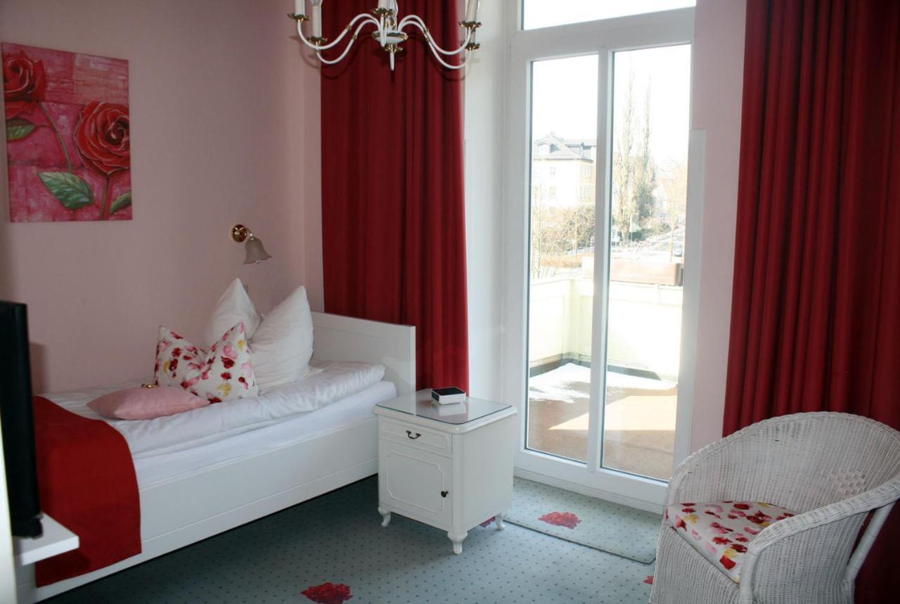 Alte Villa Schlossblick Bad Pyrmont Phòng bức ảnh